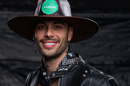 Gui Araújo com chapéu do fazendeiro