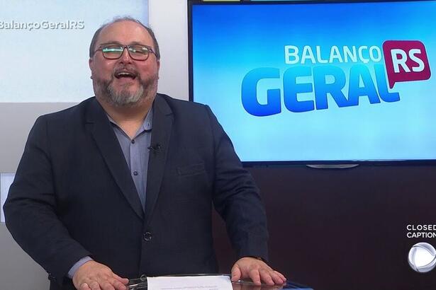 Alexandre Mota apresentando o Balanço Geral RS
