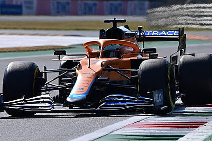 Carro de daniel ricciardo, durante o gp da itália de fórmula 1