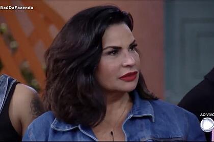 Logo após protagonizar o primeiro barraco com Rico Melquiades em A Fazenda 13, Solange foi bastante criticada nas redes sociais por ter chamado o humorista de viado. Sua equipe, através do seu Instagram se posicionou: "Fala infeliz".