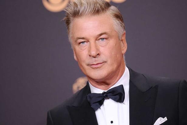 Alec Baldwin em foto de divulgação
