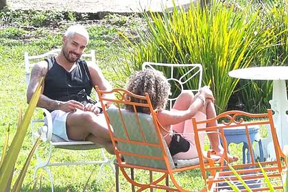 Rico comentou com Sthe durante está tarde em Fazenda 13, que o público não estaria gostando da postura do humorista no jogo.