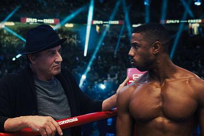 Michael B Jordan e Stallone Sylvester em trecho do filme Creed II