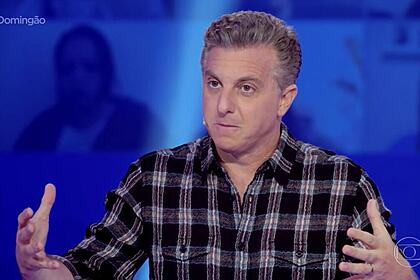 Luciano Huck durante o Domingão