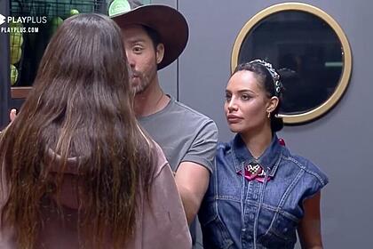 Rico, Aline e Dayane na dispensa de A Fazenda 13 | Reprodução: PlayPlus