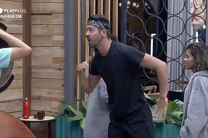Rico desbanca Gui Araujo e Bil e vence Prova de Fogo em A Fazenda 13.
