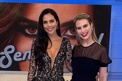Fernanda keulla e daniela albuquerque em foto posada nos estúdios do sensaconal