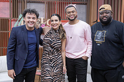 Gui santana. Ticiana, jefferson machado e ítalo em foto posada nos estúdios do duelo de mães, na band