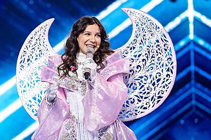 Priscilla Alcantara travestida de unicórnio durante sua participação na primeira temporada do The Maskeed Singer Brasil