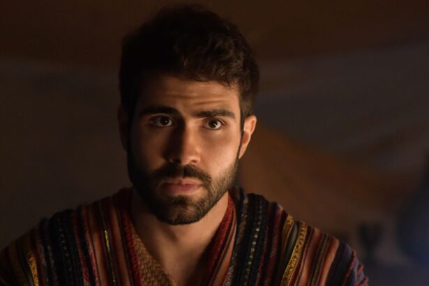 Juliana Laham como José em cena da novela Gênesis