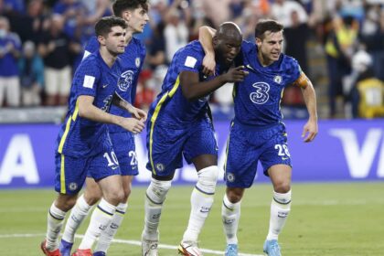 Jogadores do chelsea comemorando o gol durante a final do mundial