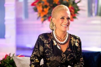 Andréa Beltrão em trecho do filme Hebe A Estrela Do Brasil, exibido pela TV Globo no Supercine