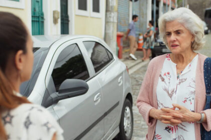 Marieta severo, vivendo noca, em trecho da novela um lugar ao sol - capítulo exibido em 14 de março