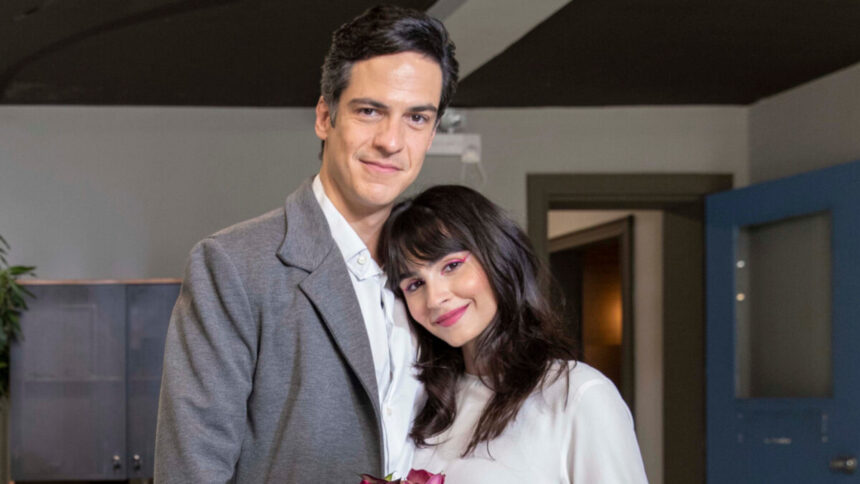 Mateus Solano e Valentina Herszage em cena de Quanto Mais Vida, Melhor!