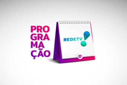 Arte gráfica da programação da RedeTV! com o logo da emissora em cima de um calendário