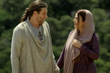 Roberto birindelli (samuel) e andréa avancini (eloá) em trecho do episódio de estreia da segunda temporada de reis