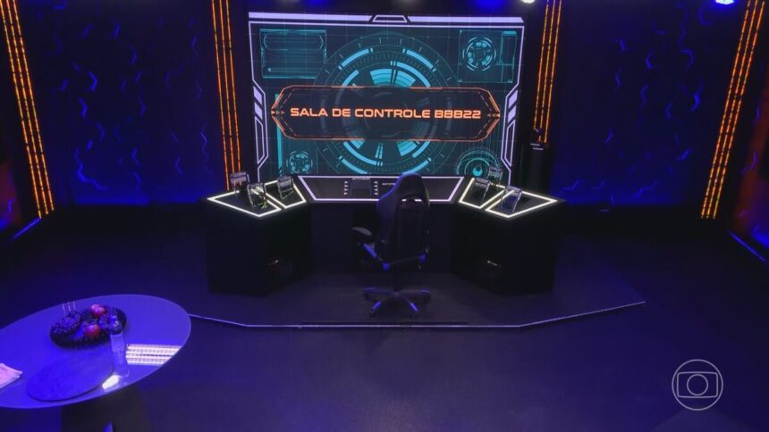 Sala de controle do BBB 22 onde Arthur Aguiar passará os próximos dias