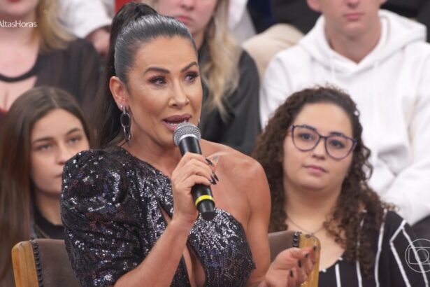 Scheila Carvalho conversa com Sergionho Groisman no Altas Horas