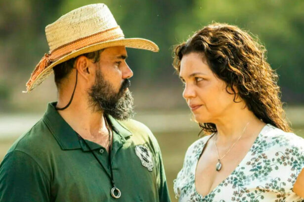 Juliano Cazarré e Isabel Teixeira se encaram em frente do Rio