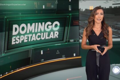 Paloma poeta nos estúdios do domingo espetacular, chamando uma matéria na edição