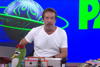 Emílio surita nos estúdios do programa pânico