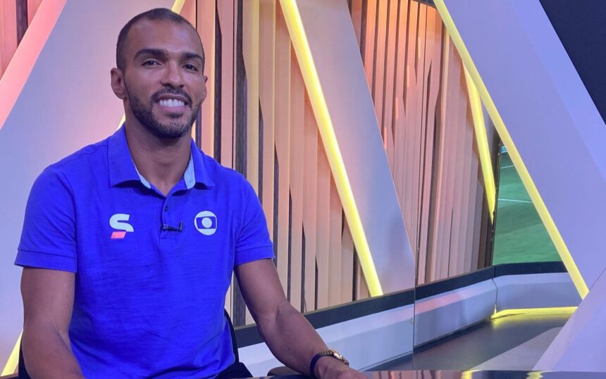 Richarlyson nos estúdios do SporTV, nos bastidores de uma transmissão