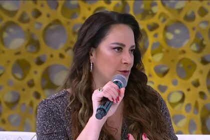 Silvia abravanel em trecho do superpop na redetv!