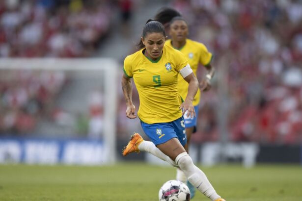 Jogadoras do Brasil em campo, pela Seleção Feminina