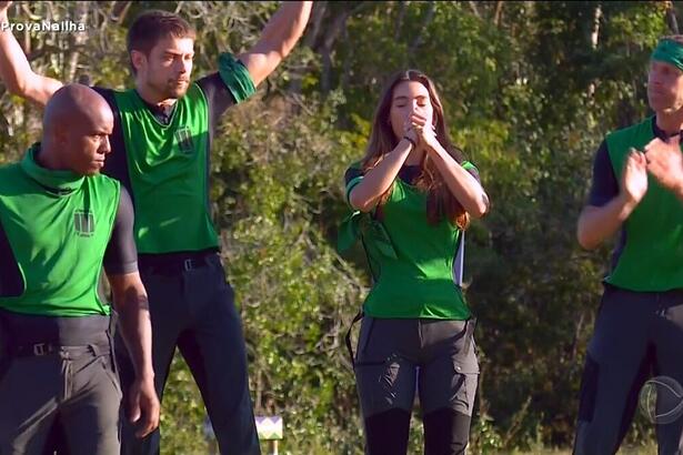 Fabio, Bruno Sutter, Raphael Sander e Whendy comemoram vitória na Prova em Equipe do Ilha Record 2