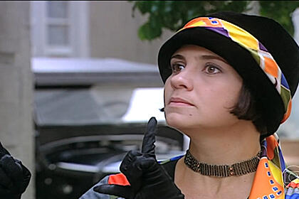 Adriana esteves, como catarina, em trecho da novela o cravo e a rosa