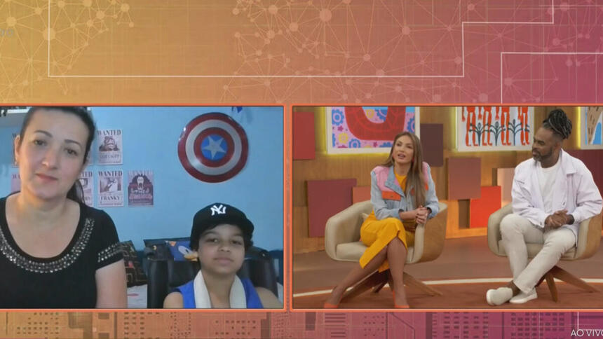 Gustavo Corasini e mãe participando do Encontro po vídeoconferência, em entrevista com Patrícia Poeta e Manoel Soares