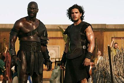 Kit harington em trecho do filme pompeia
