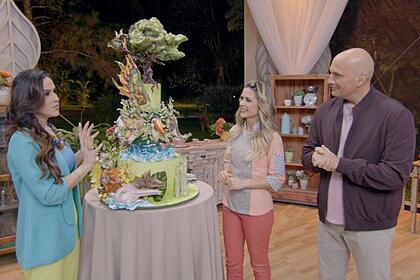 Apresentadora e urados do Bake Off Brasil durante gravação do reality do SBT