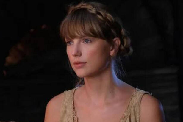 Taylor Swift vestida de Cinderela