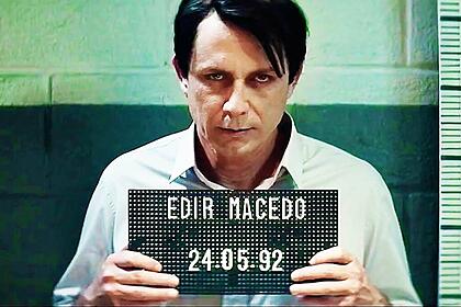 Trecho do filme Petrônio Gontijo, como o Bispo Edir Macedo na prisão, em trecho do filme Nada a Perder 2, exibido pela Record TV
