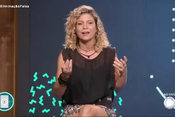 Bárbara Borges falando sobre Deolane durante Roça Falsa de A Fazenda 14