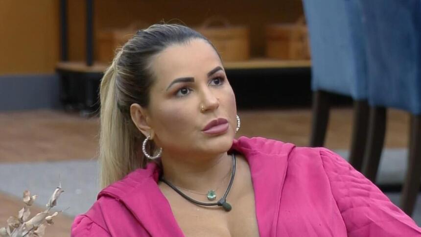 Deolane Bezerra em A Fazenda 14
