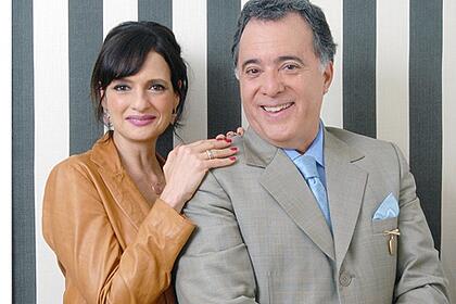 Tony Ramos e Denise Fraga em divulgação da série A Mulher do Prefeito