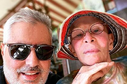Roberto de Carvalho ao lado da esposa, Rita Lee; multi-instrumentista atualizou estado de saúde da cantora