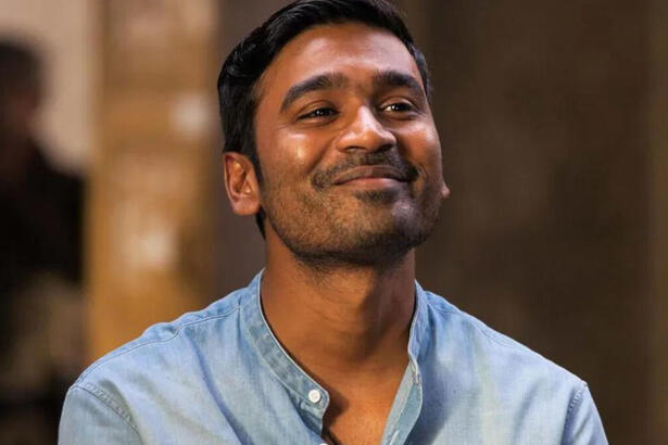 Ator Dhanush em trecho do filme A Extraordinária Jornada de Fakir