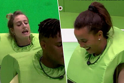 Bruna Griphao cantando alto enquanto Domitila debocha sorrindo na Prova do Líder do BBB 23
