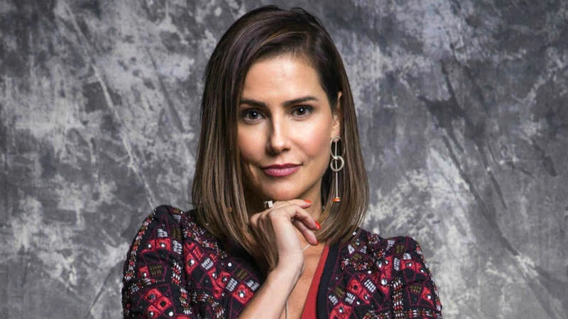 Deborah Secco estará no remake de Elas por Elas