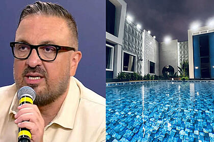 Imagem 1: Rodrigo Carelli segurando 1 microfone durante entrevista; Spoiler da piscina da Vila, da Record TV