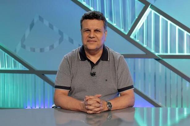 Téo José assume apresentação do Arena SBT