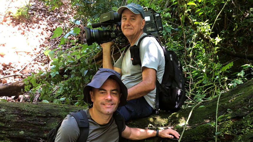 Repórter Paulo Gonçalves, na Serra do Itaqueri em trecho do Globo Repórter
