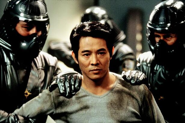 Jet Li em trecho do filme O Confronto
