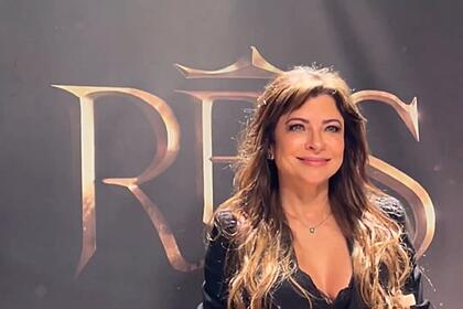 Anna Lima na preparação de Reis