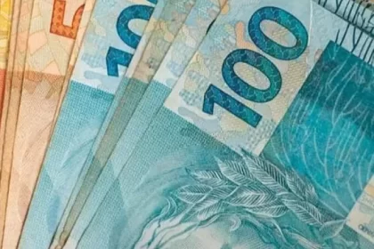Dinheiro em cédulas fruto da Lotofácil