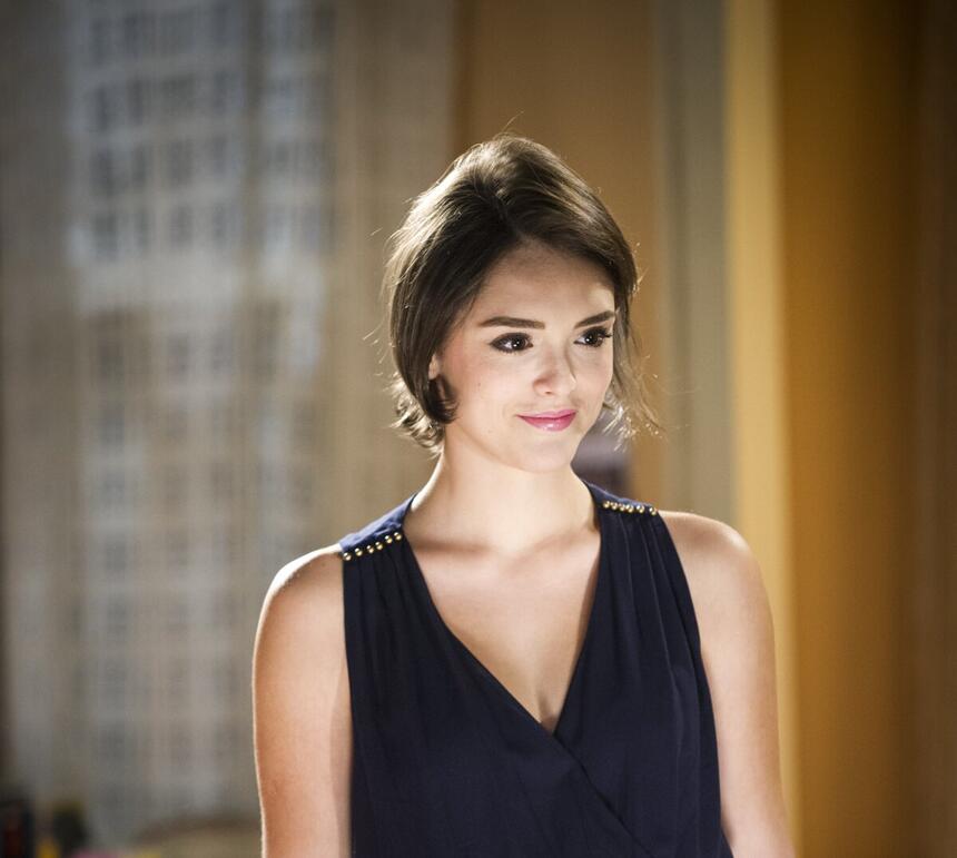 Isabelle Drummond como Giane da novela Sangua Bom na TV Globo