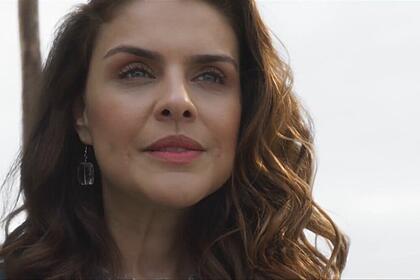 Paloma bernardi em cena do segundo episódio da série reis